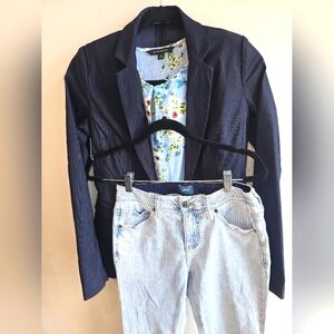 Denim Blazer and Blue Floral  Top JAG jeans Bundle Size XS